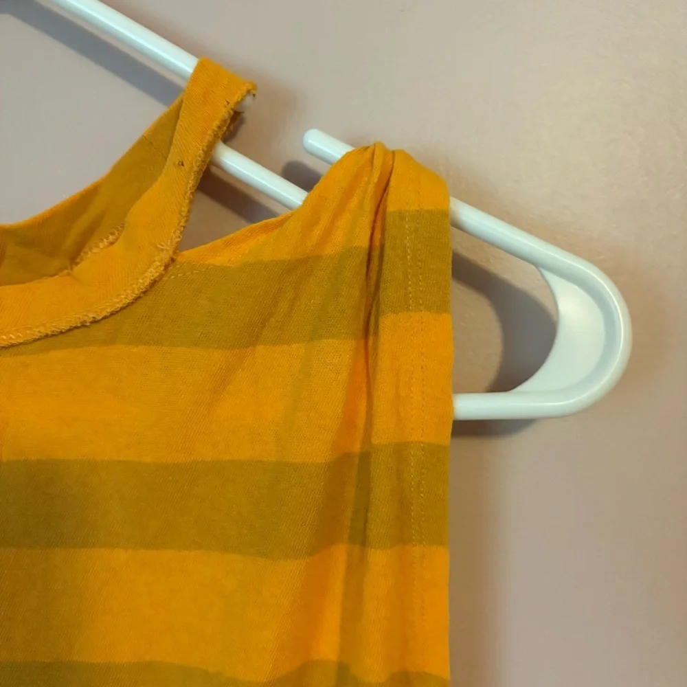 💚We The Free Gold Striped Tank Top - Picture 2 of 7